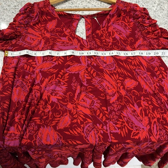 Free People People Scarlet Red Hello Lover Ruched Sleeve Tunic size medium - Picture 7 of 8